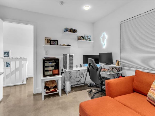 3-bedroom home for sale in Miami - 13340 SW 91st Ter B - MondialRealty