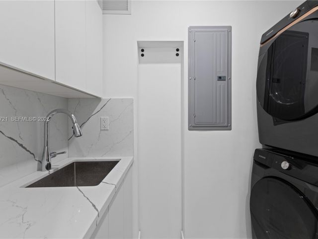 Home for sale at 8926 Emerson Ave - photo 7526138