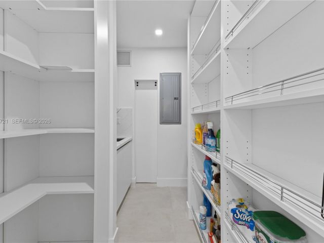 Home for sale at 8926 Emerson Ave - photo 7526139