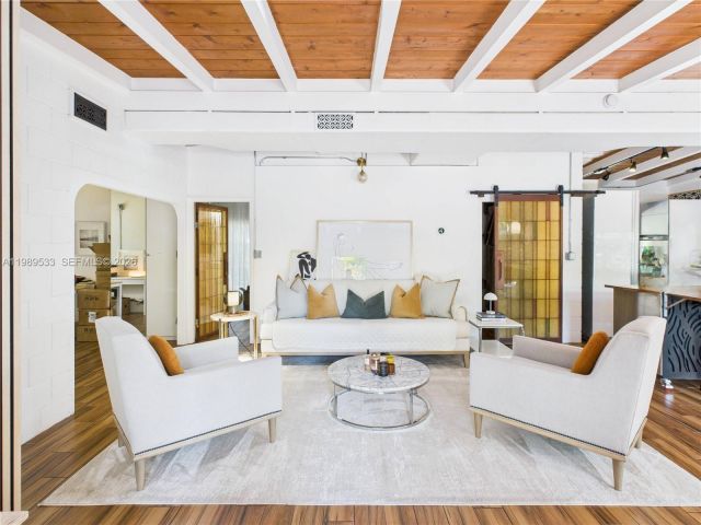 Home for rent at 1632 SW 28th Ave 0 - photo 7526756