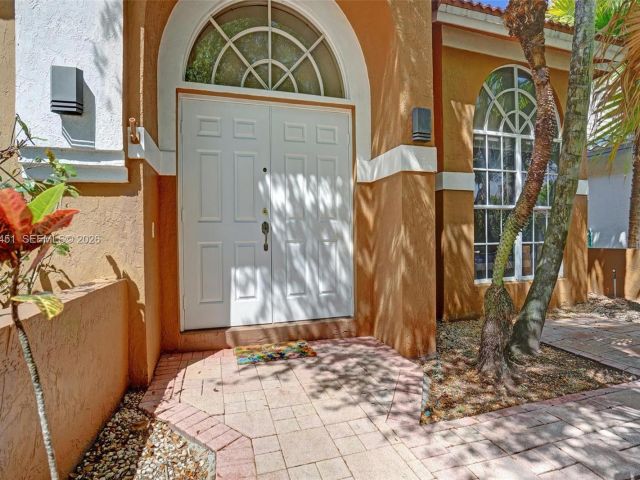 Home for sale at 11585 N Quayside Dr - photo 7532247