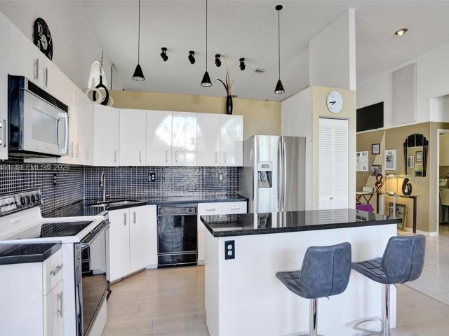 Home for sale at 11585 N Quayside Dr - photo 7532256