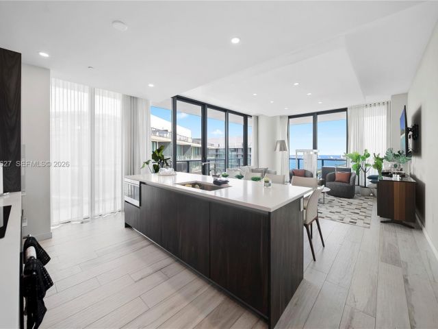 Apartment for rent  Unit #4907 - photo 7527814