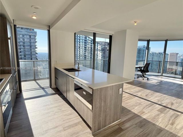 Apartment for rent  Unit # - photo 7529531