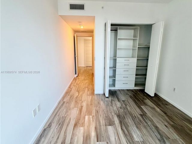 Apartment for rent  Unit # - photo 7529536