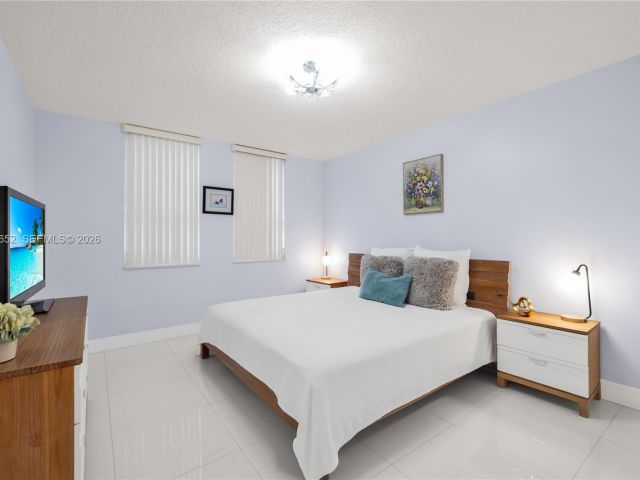 Apartment for rent  Unit #202 - photo 7527938