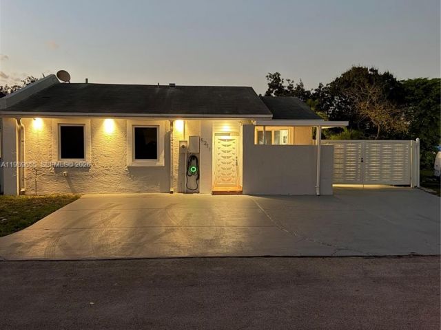 Home for sale at 5211 NW 196th Ter - photo 7527724