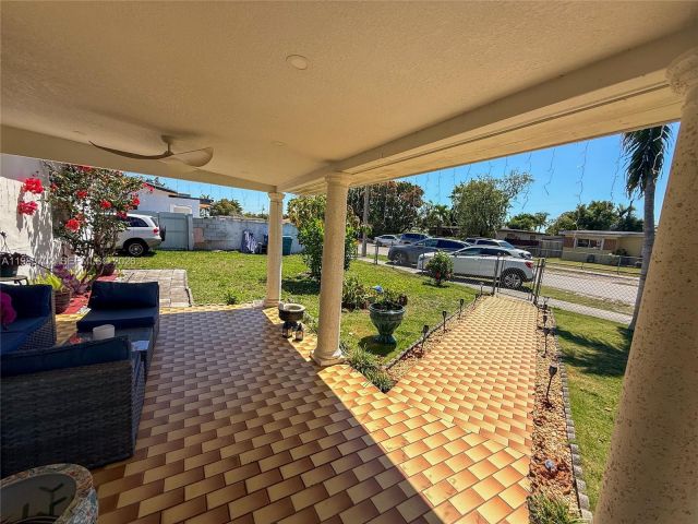 Home for sale at 9971 SW 41st Ter - photo 7527688