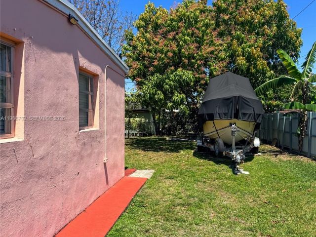 Home for sale at 9971 SW 41st Ter - photo 7527705