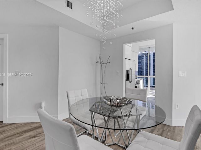 Apartment for sale  Unit #708 - photo 7528278