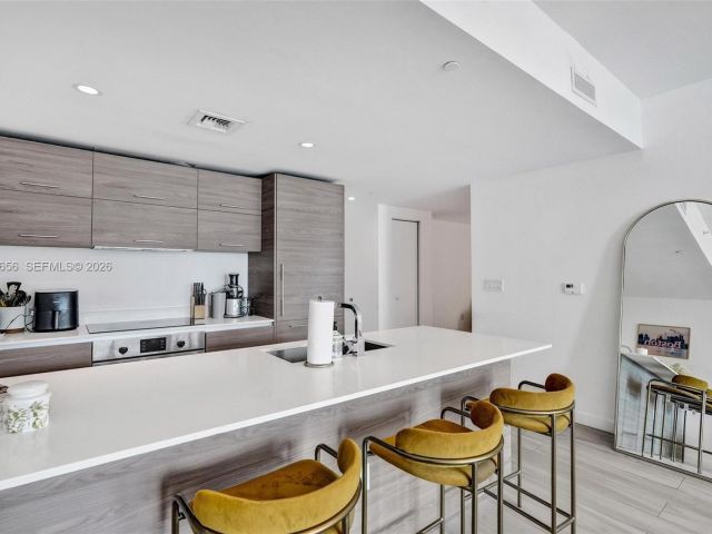 Apartment for rent  Unit #2503 - photo 7529485