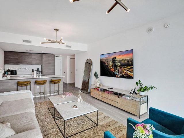 Apartment for rent  Unit #2503 - photo 7529487