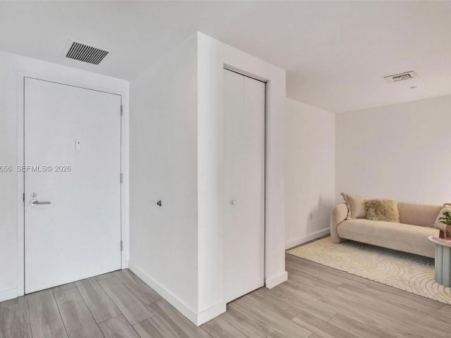 Apartment for rent  Unit #2503 - photo 7529494