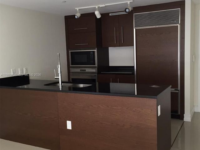 Apartment for sale  Unit #5111 - photo 7529266