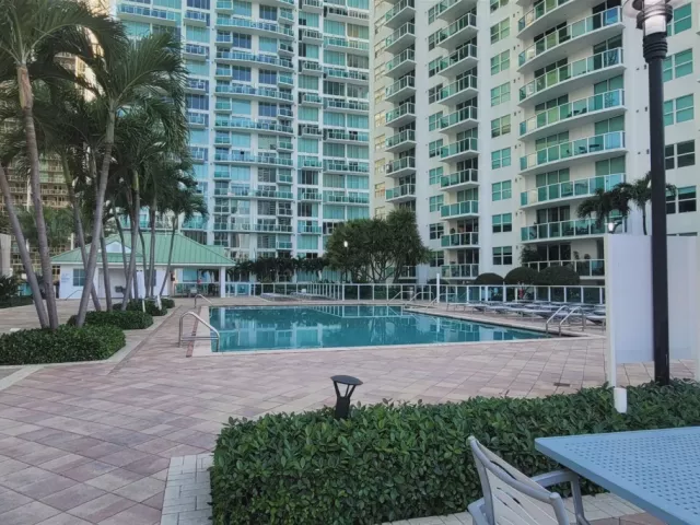 2-bedroom condo for rent in Miami - 31 SE 5th St 1110 - MondialRealty