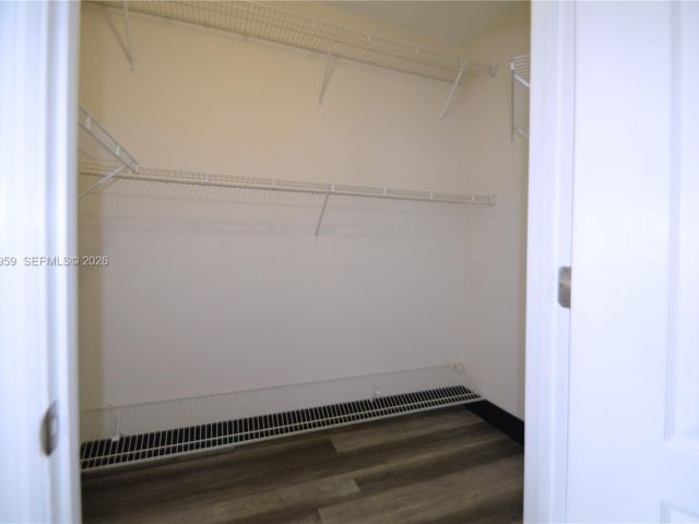 Apartment for rent  Unit #602 - photo 7528145