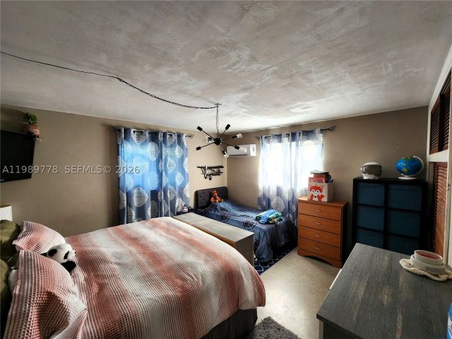 2-bedroom home for sale in Hollywood - 6721 Garfield St - MondialRealty