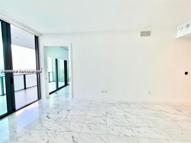 Apartment for rent  Unit #902 - photo 7530324