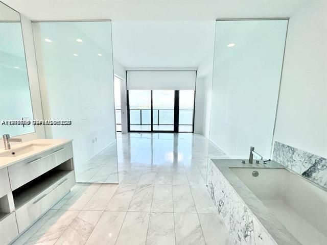 Apartment for rent  Unit #902 - photo 7530328