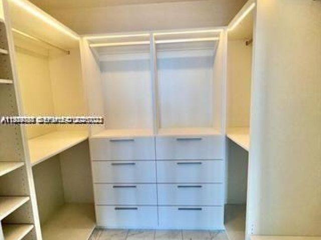 Apartment for rent  Unit #902 - photo 7530332