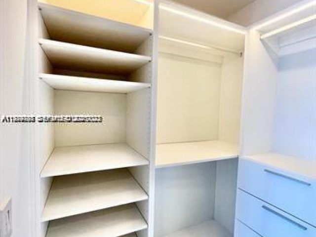 Apartment for rent  Unit #902 - photo 7530333