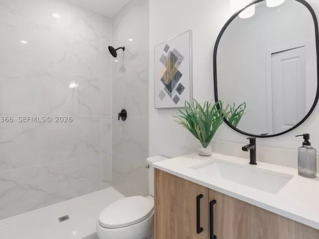 3-bedroom home for sale in Homestead - 13341 SW 265th Terr - MondialRealty