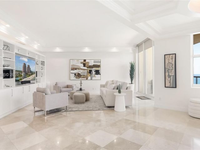 Apartment for sale  Unit #20D - photo 7530617