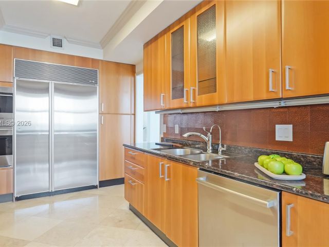 Apartment for sale  Unit #20D - photo 7530630