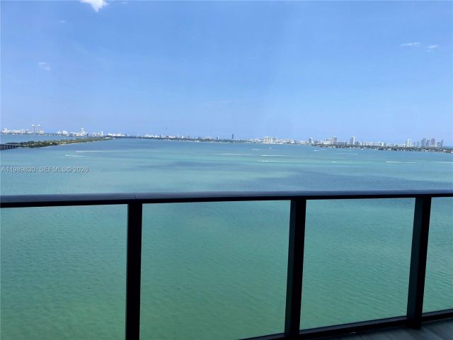 Apartment for rent  Unit #1703 - photo 7530276