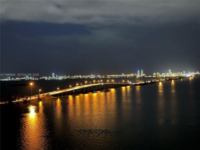 Apartment for rent  Unit #1703 - photo 7530278