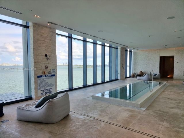 Apartment for rent  Unit #1703 - photo 7530287