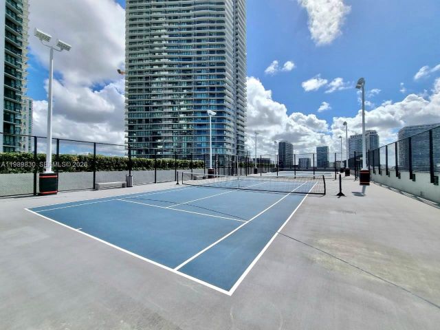 Apartment for rent  Unit #1703 - photo 7530288