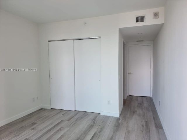 Apartment for rent  Unit #1703 - photo 7530290