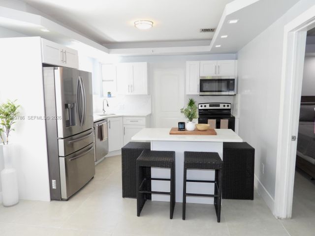 Home for sale at 715 Hollywood Blvd - photo 7534657