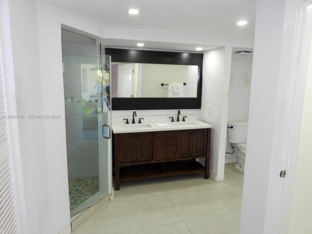 Home for sale at 715 Hollywood Blvd - photo 7534669