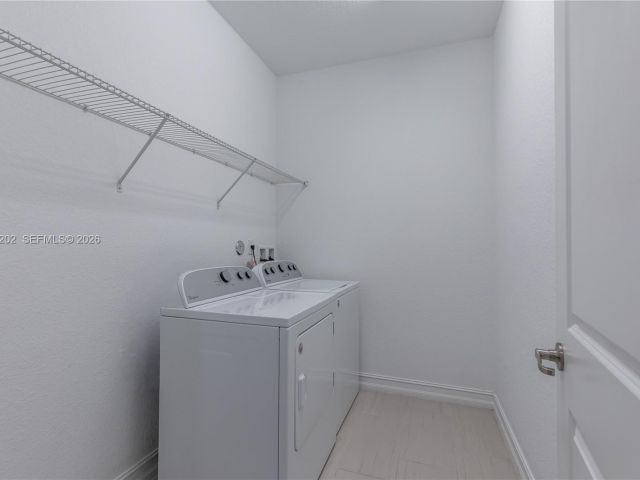 Home for rent at 11524 SW 16th St - photo 7528810