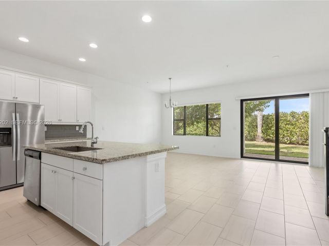 Home for rent at 11524 SW 16th St - photo 7528816