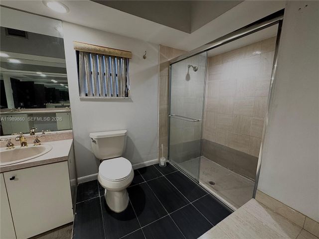 Home for rent at 3911 Farragut St 3911 - photo 7529109