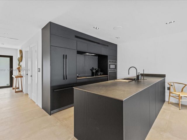 Home for rent at 3786 NE 167th St 49 - photo 7529159