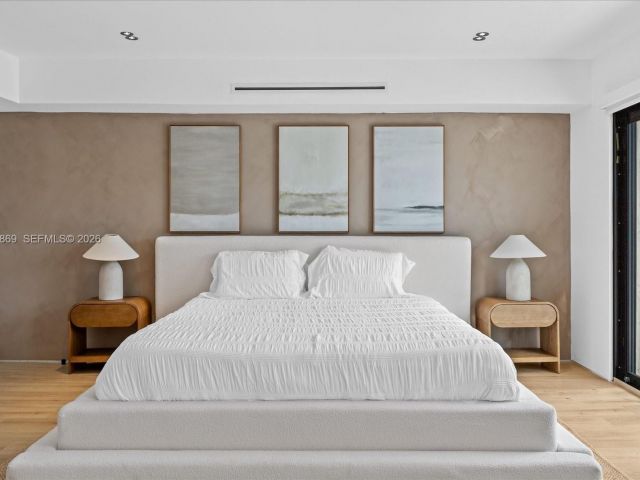 Home for rent at 3786 NE 167th St 49 - photo 7529162