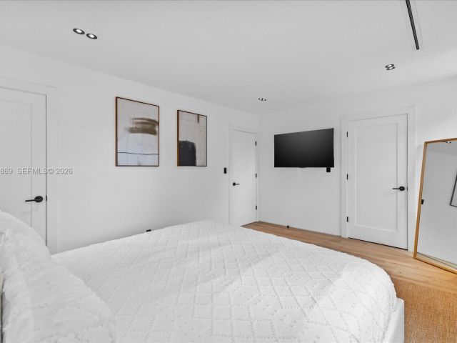 Home for rent at 3786 NE 167th St 49 - photo 7529169