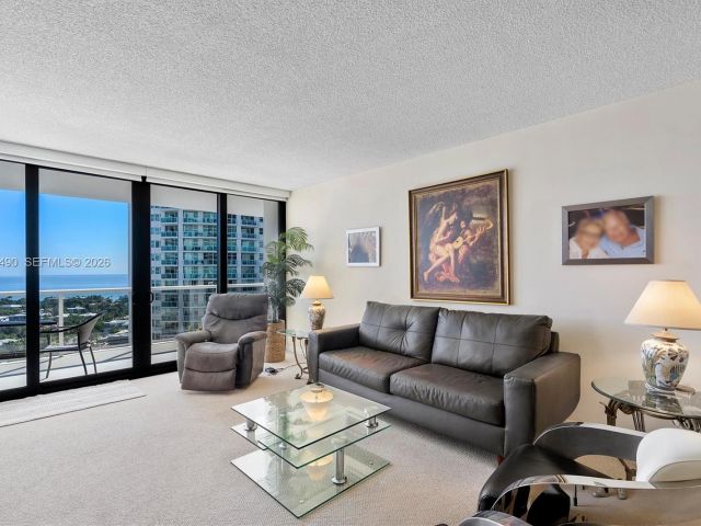 Apartment for sale  Unit #1712 - photo 7530992