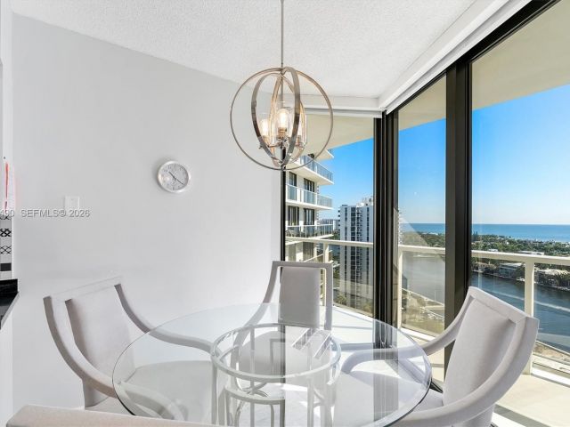 Apartment for sale  Unit #1712 - photo 7530997