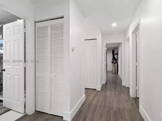 4-bedroom home for sale in Miami - 14052 SW 167th Ter - MondialRealty