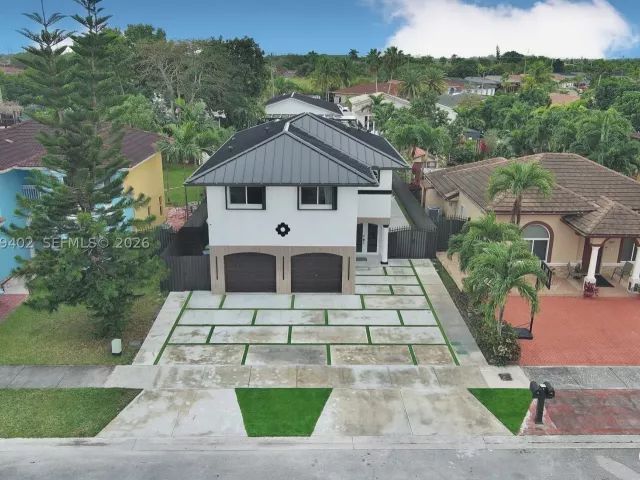 4-bedroom home for sale in Miami - 14052 SW 167th Ter - MondialRealty