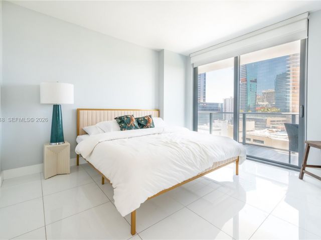 Apartment for rent  Unit #1206 - photo 7529504