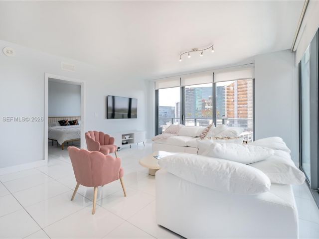 Apartment for rent  Unit #1206 - photo 7529507