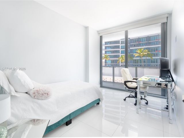 Apartment for rent  Unit #1206 - photo 7529513