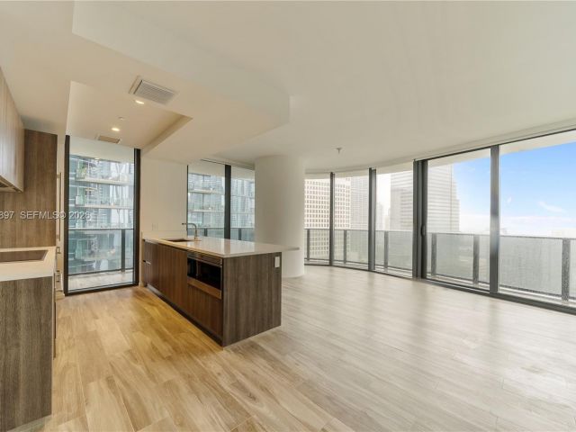 Apartment for sale  Unit #2005 - photo 7529538