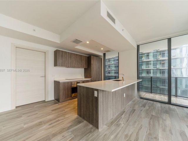 Apartment for sale  Unit #2005 - photo 7529539